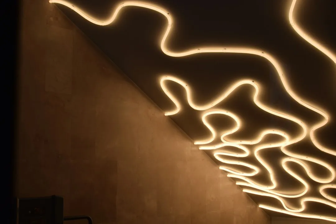 结构改造中的裂缝修补方案:从成因分析到材料选择的完整流程正文配图 1